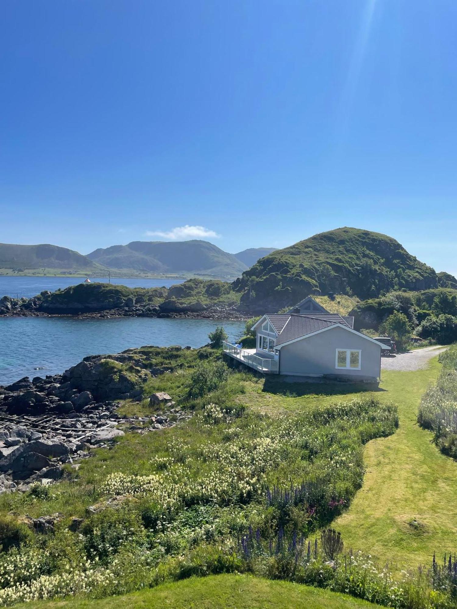 Hytte Ved Sjoen Napp Bagian luar foto