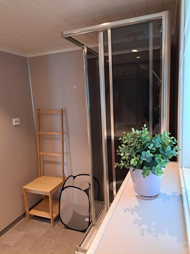 Hytte Ved Sjoen Napp Bagian luar foto